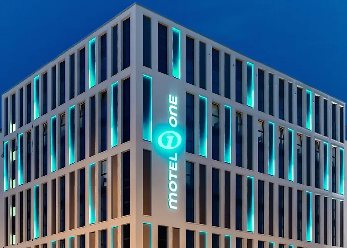 فندق One Koeln-altstadt كولونيا