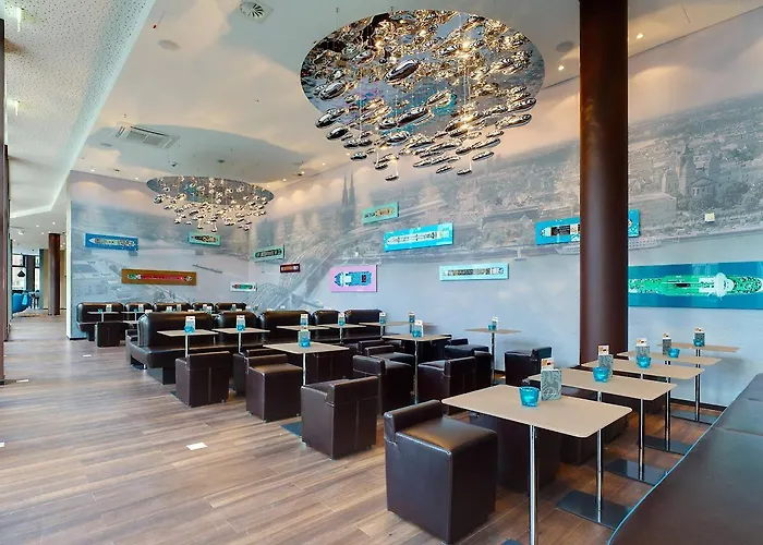 Hotel One Koeln-altstadt 3*