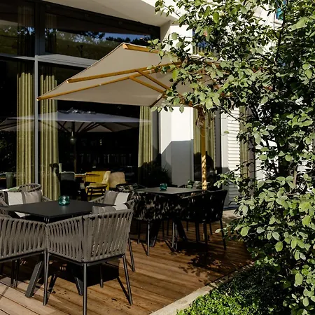 Motel One Koeln-Altstadt Hotel 3*