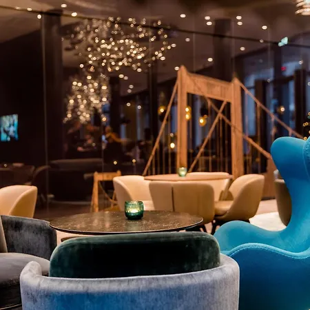 Motel One Koeln-Altstadt Cologne