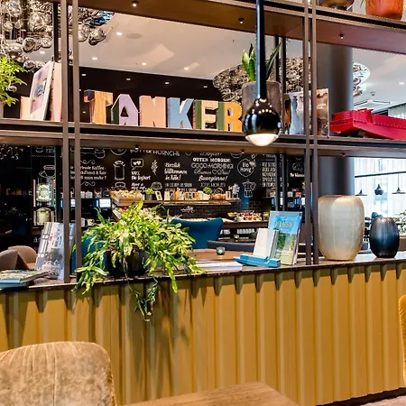 Motel One Koeln-Altstadt Hotel Cologne