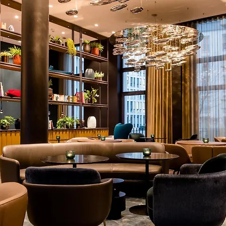 Hotel Motel One Koeln-Altstadt