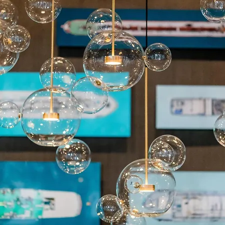 Hotel Motel One Koeln-Altstadt 3*