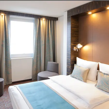 Motel One Koeln-Altstadt Cologne