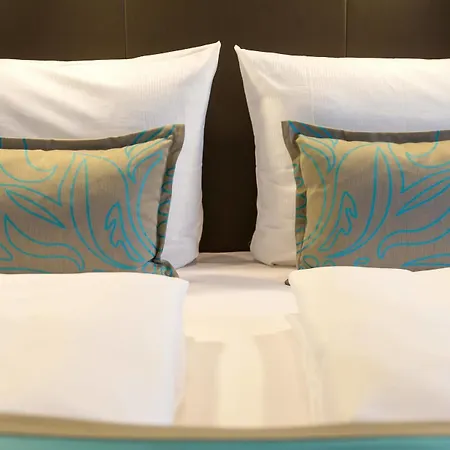 Hotel Motel One Koeln-Altstadt